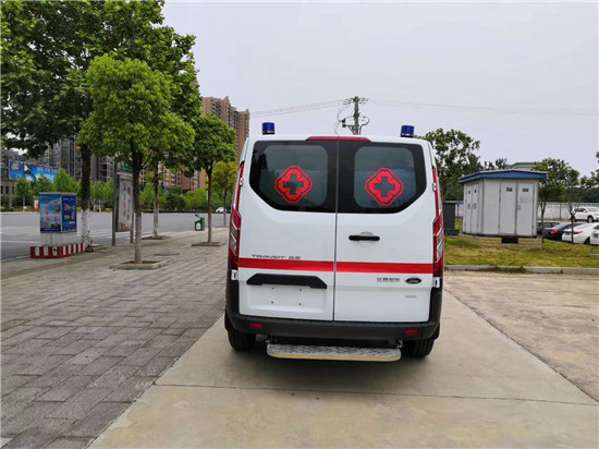 江鈴V362自動檔救護(hù)車（短軸低頂行政版）