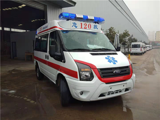 江鈴全順V348（短軸）中頂監(jiān)護型救護車