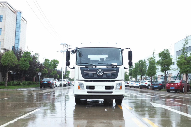 東風(fēng)天龍后八輪20噸噴霧車，國六綠化噴灑車