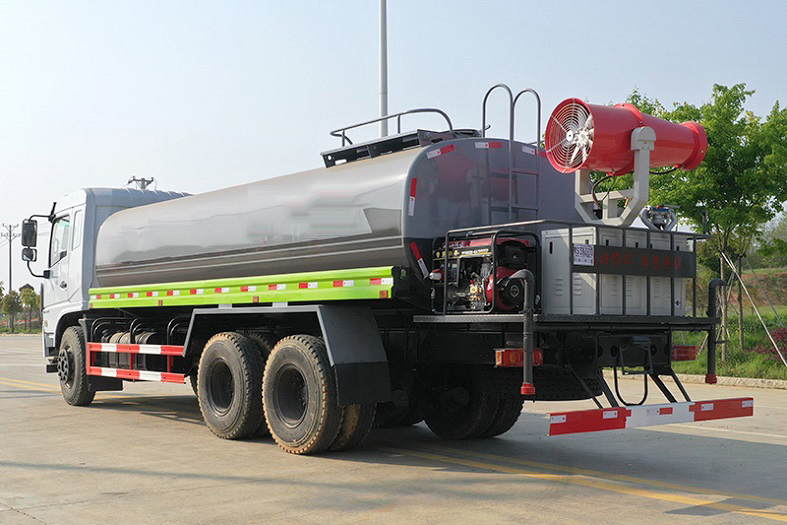 東風(fēng)D3L后八輪20噸噴霧車(chē)