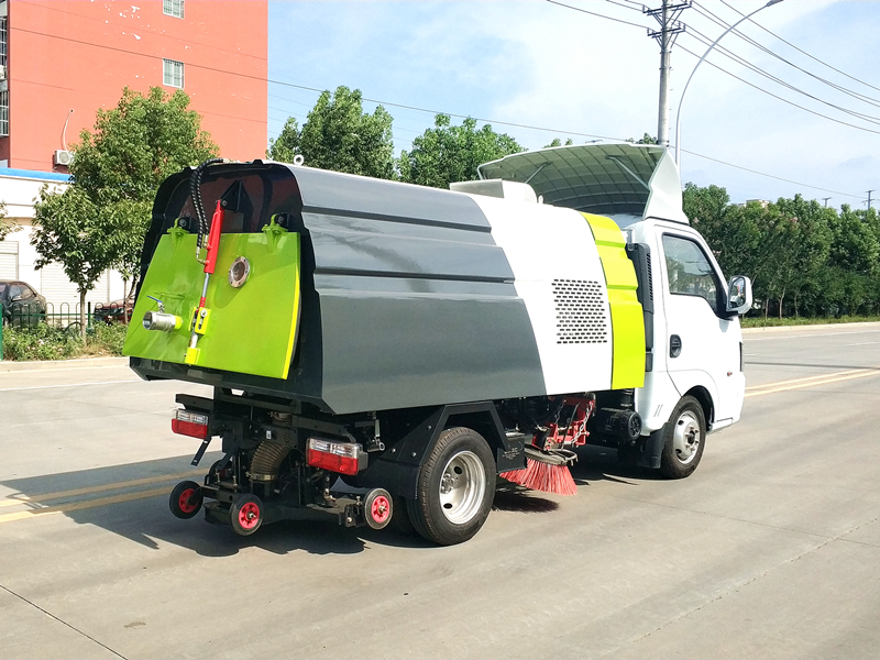 東風(fēng)途逸掃路車國VI藍(lán)牌柴油機(jī)