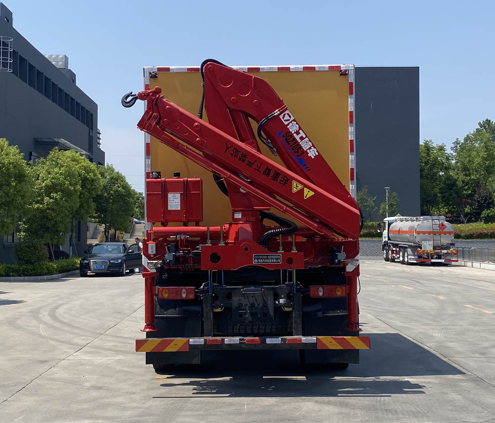 楚勝牌CSC5120XZMD6型搶險(xiǎn)救援照明車