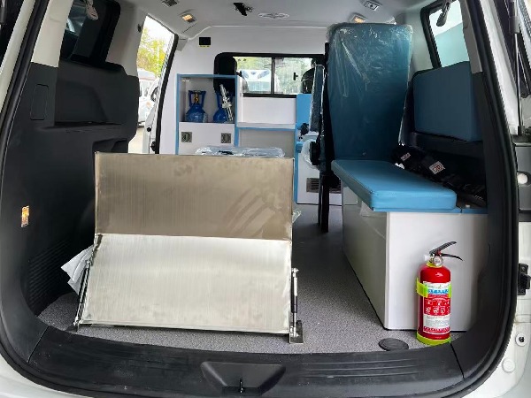 大通G10 MAX自動(dòng)擋救護(hù)車(商務(wù)版) 大通G10 MAX自動(dòng)擋救護(hù)車(商務(wù)版)